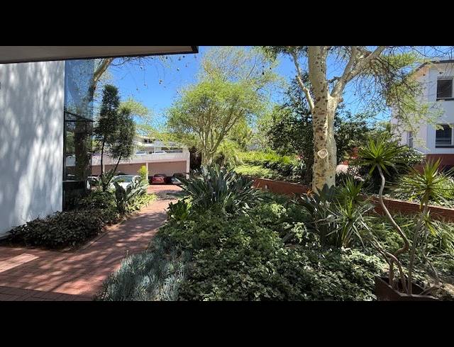 84M² OFFICE TO LET IN LA LUCIA RIDGE